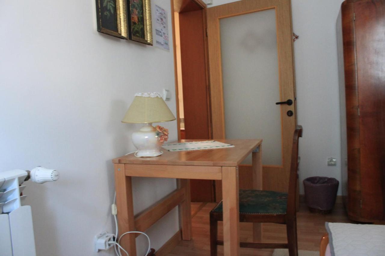 Boulevard Garden House - Free And Save Parking In The Locked Yard Чуприя Екстер'єр фото